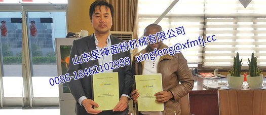 1 非洲客户来厂签订合同-2.jpg